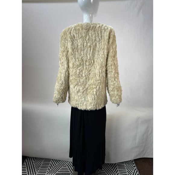 Forever 21 Exclusive Faux Fur Coat Size Large Hook And Eye Closure - Picture 9 of 16